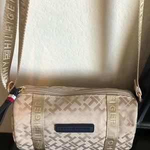 Timmy hilfiger purse